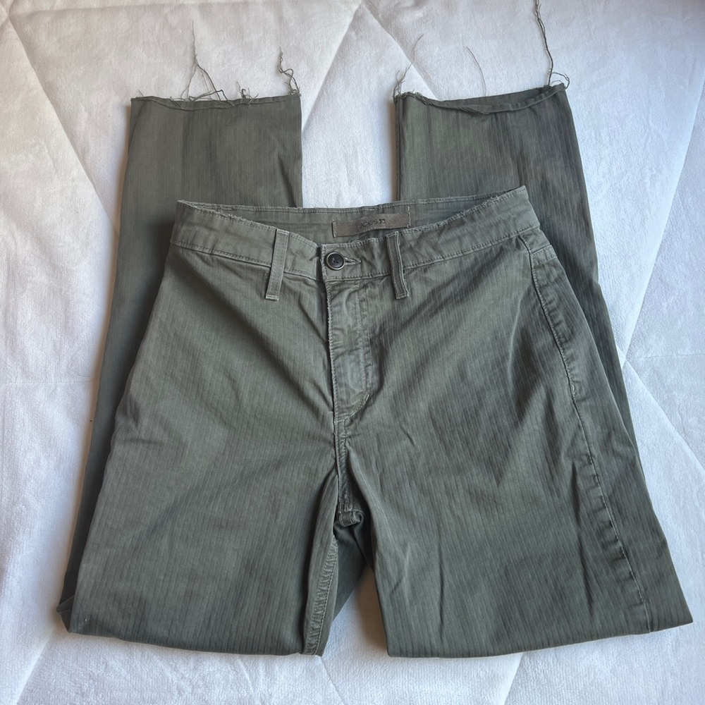The Jane Joes green capri pants